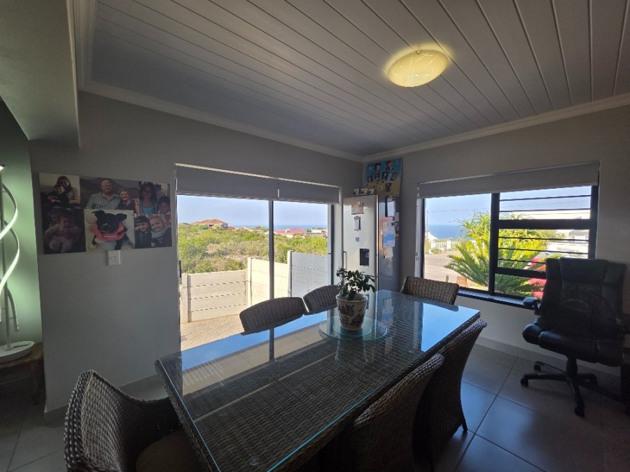 3 Bedroom Property for Sale in Dana Bay Western Cape